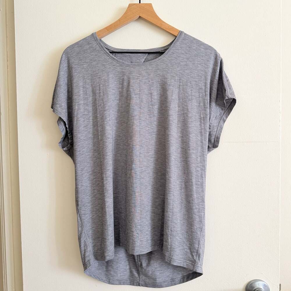 Lululemon Gray Open Back Short Sleeve Yoga Workout Top Womens Oversized